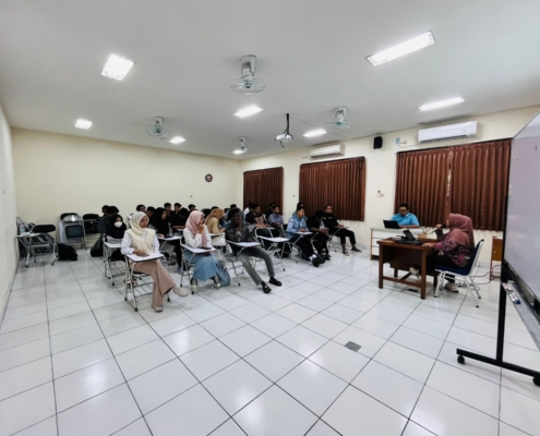 PVTE UAD gelar evaluasi pemahaman visi misi untuk dosen dan mahasiswa. Pastikan seluruh sivitas akademika selaras menuju akreditasi unggul dan kualitas lulusan terbaik.